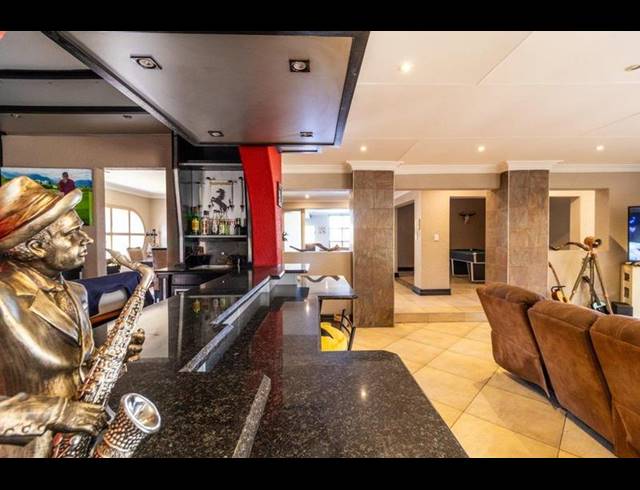 4 BEDROOM HOUSE FOR SALE IN MEYERSDAL